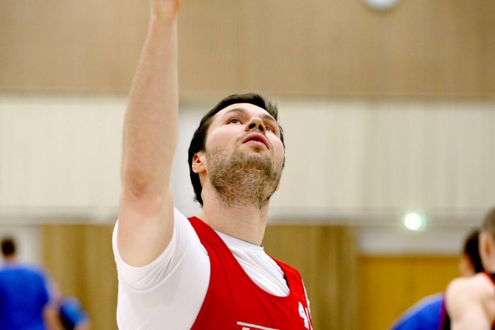 Katajan Vesa Mäkäläinen pelasi Lapualla kauden toisen ottelunsa.