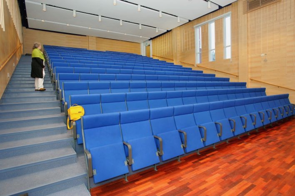 Muun muassa Kontiolahden koulun auditorioon tehtiin sisäilmaa parantavia korjauksia.