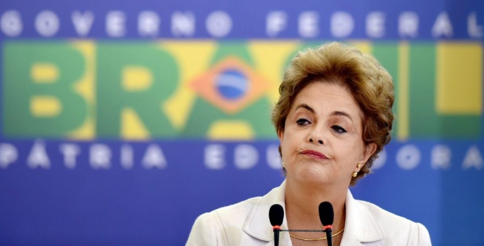 Brasilian presidenttiä Dilma Rousseffia uhkaa virkasyyte. LEHTIKUVA/AFP