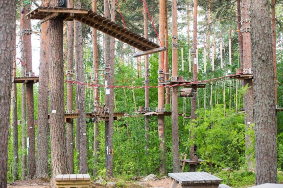 Arkistokuva Treetop-seikkailupuistosta Mehtimäeltä.