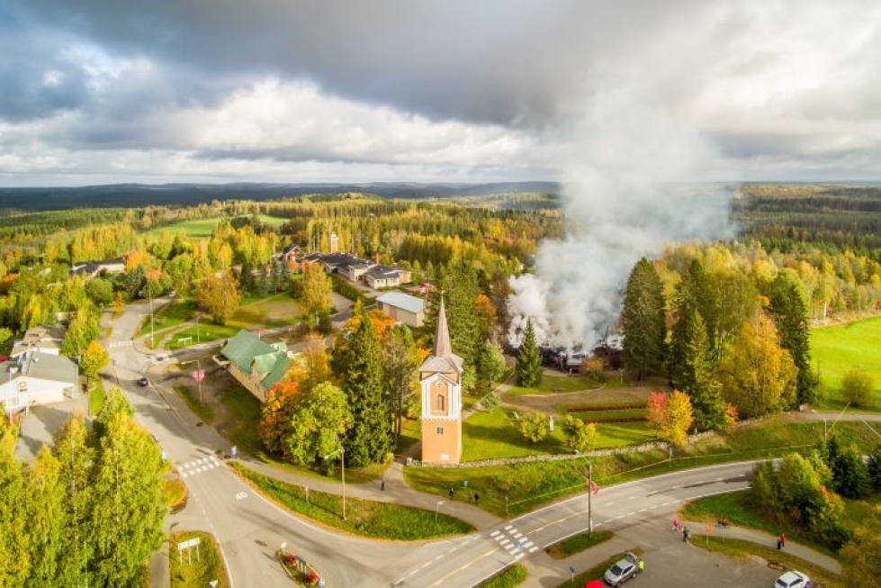 Historiallisesti arvokas Kiihtelysvaaran kirkko tuhoutui tulipalossa viime vuonna syyskuun 23. päivä.