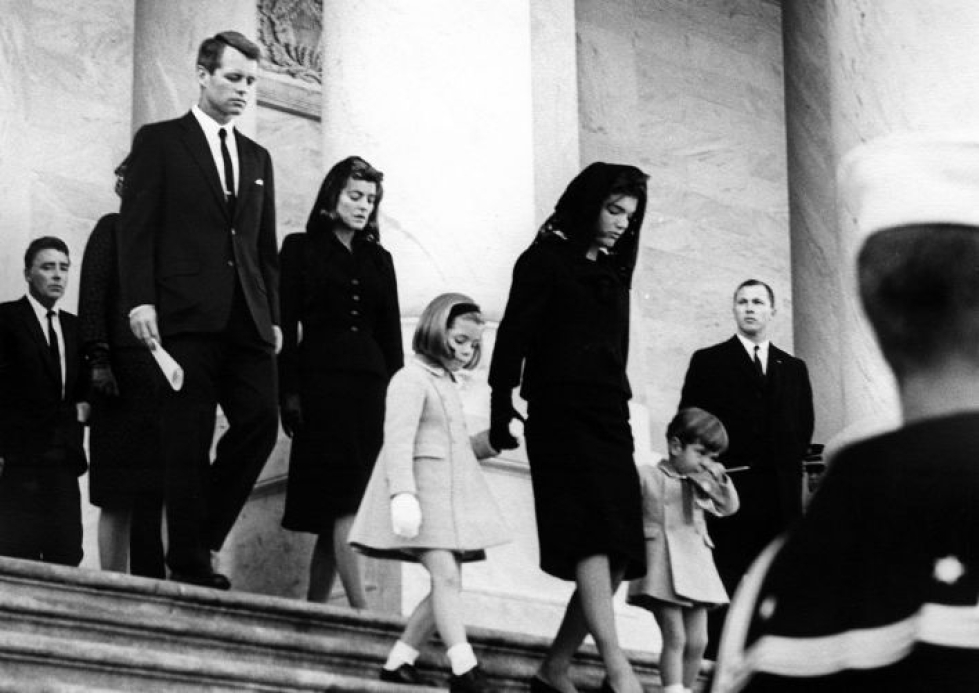 Tänään tulee kuluneeksi tasan 25 vuotta Yhdysvaltain presidentin John F. Kennedyn puolison Jacqueline Kennedy Onassiksen kuolemasta. 