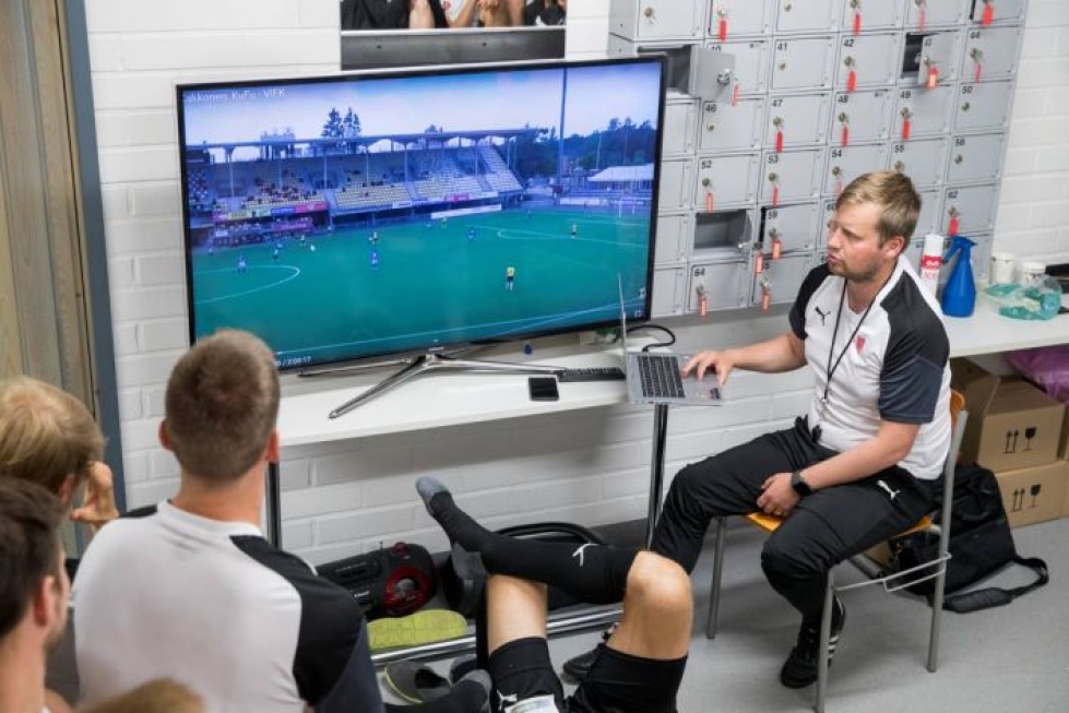 Jipon päävalmentajana jatkava Jussi Leppälahti luottaa paljon myös videovalmennuksen voimaan.