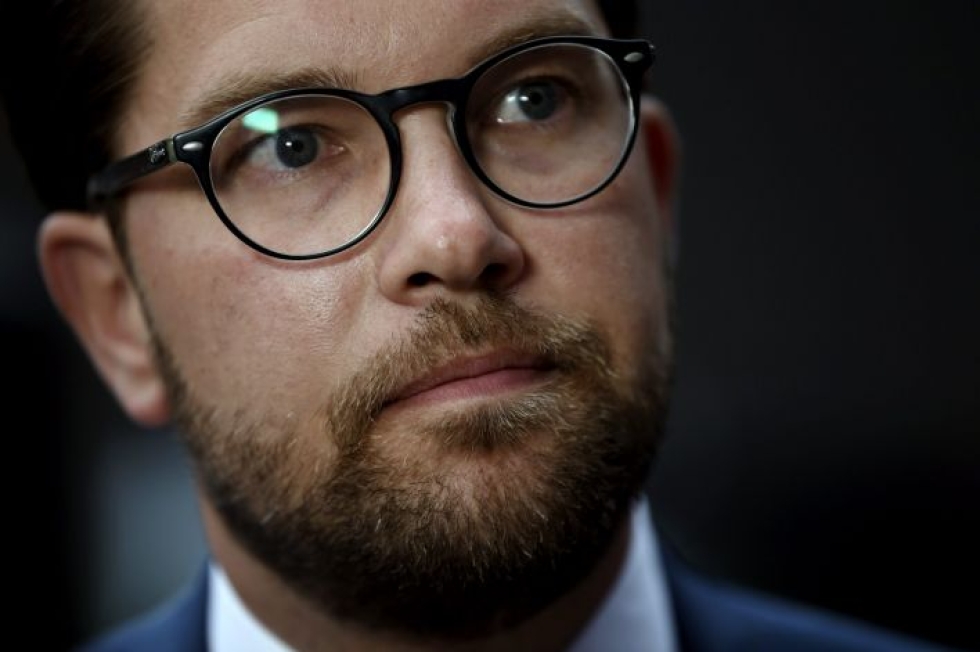Ruotsidemokraattien puheenjohtaja Jimmie Åkesson sanoo, että maltillinen kokoomus on puolue, jolla on parhaat edellytykset johtaa hallitusta jossakin kokoonpanossa. LEHTIKUVA / ANTTI AIMO-KOIVISTO