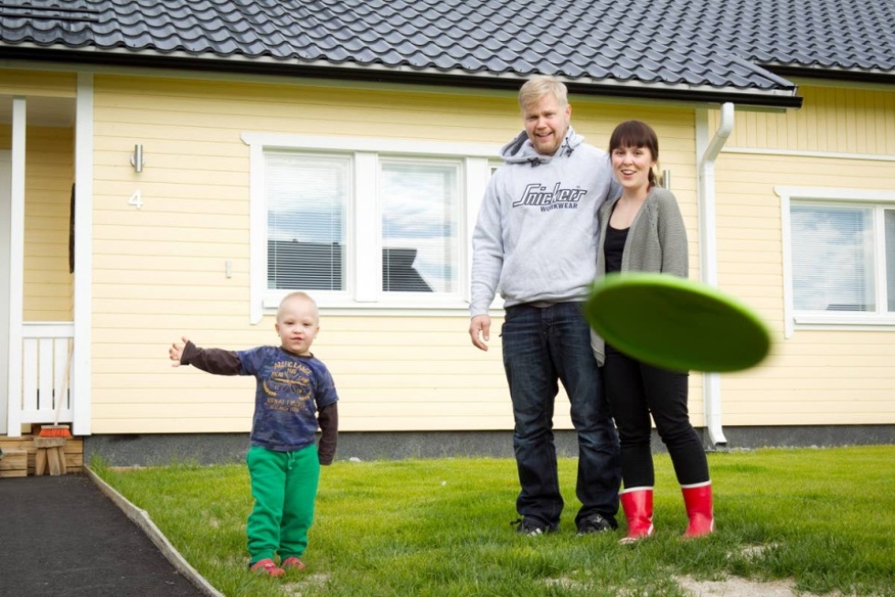 Elina ja Mika Hirvoselle oli alusta asti selvää, että he haluavat lapsia. Nyt perheeseen kuuluvat 3-vuotias Samu (kuvassa) ja 1-vuotias Atte.