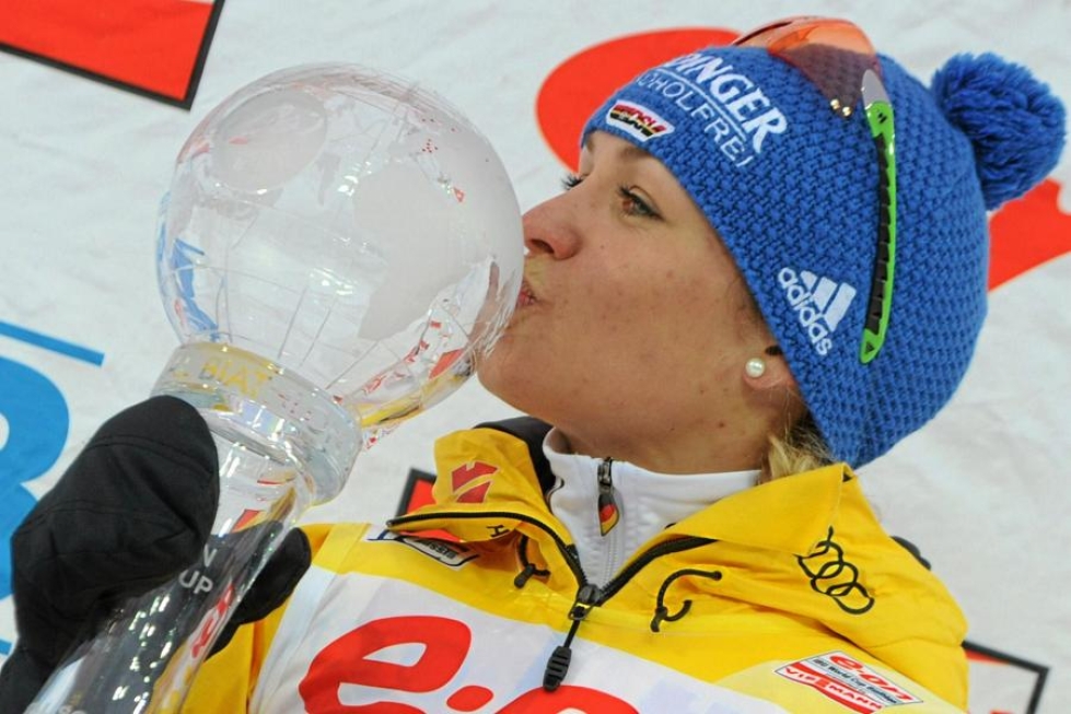 Magdalena Neuner voitti kuluneella kaudella myös ampumahiihdon maailmancupin.