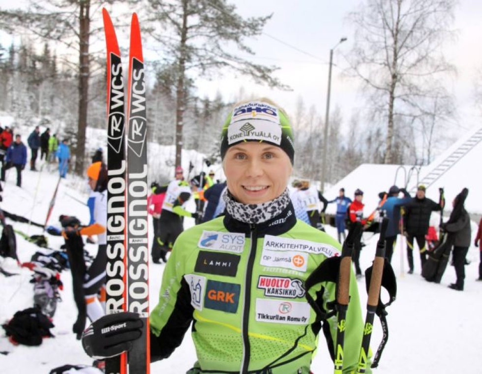 Anni Kainulainen toivoo voivansa haastaa SM-kisoissa myös maajoukkuehiihtäjiä.