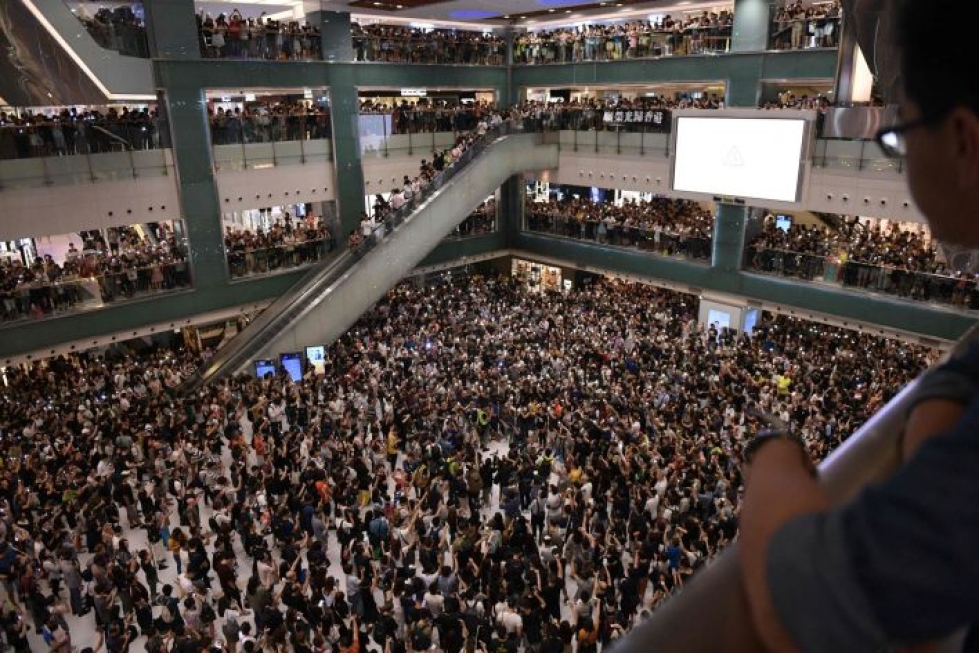 Mielenosoitukset ovat jatkuneet Hongkongissa jo kuukausia. Lehtikuva/AFP