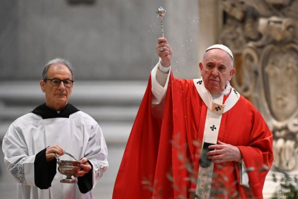 Paavi muistutti pääsiäisen keskushenkilön viestistä. Lehtikuva/AFP
