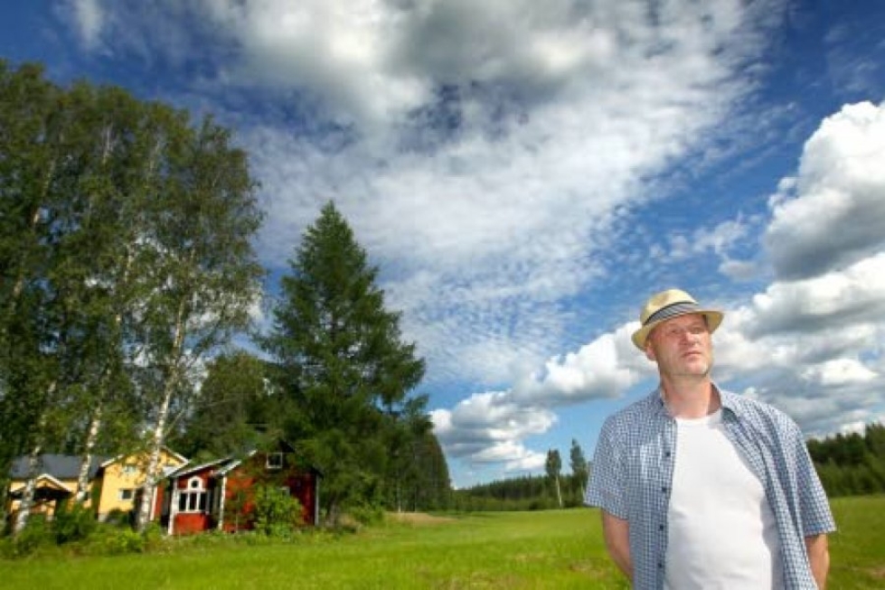 Lähi-idän instituutin johtaja Ari Kerkkänen nautti puolitoista kuukautta kestäneen lomansa aikana Suomen viileästä ja sateisesta ilmastosta.