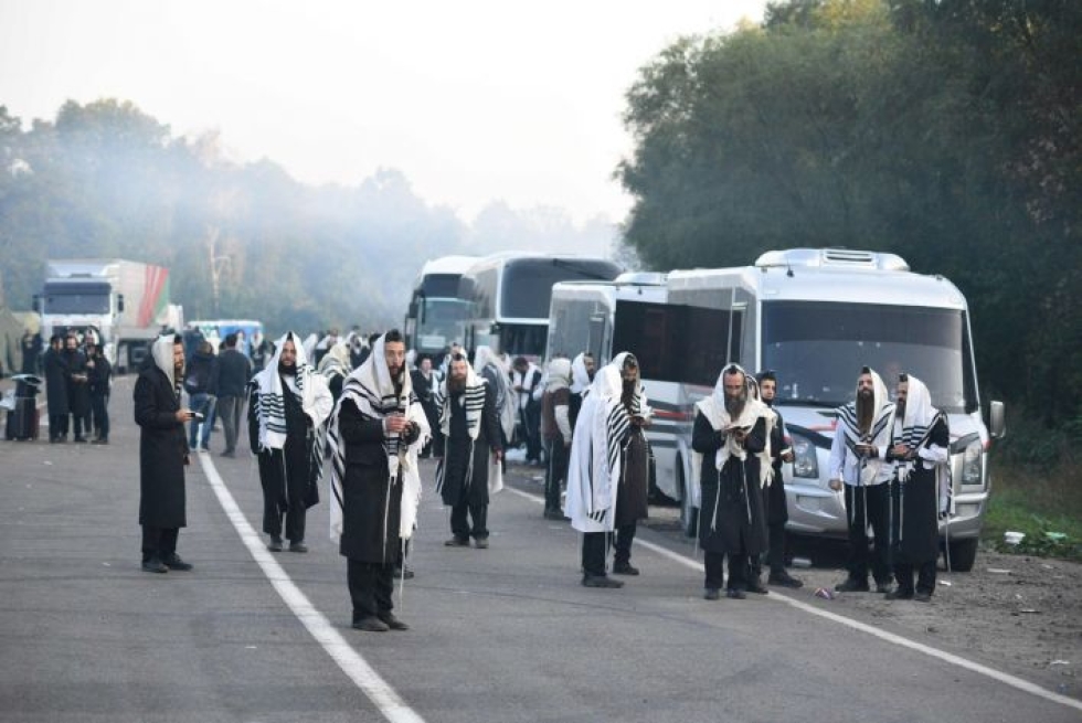 Pääasiassa Yhdysvalloista, Ranskasta ja Israelista tulleiden pyhiinvaeltajien tarkoituksena oli matkustaa Ukrainan keskiosassa sijaitsevaan Umanin kaupunkiin ja vierailla siellä rabbi Nachmanin haudalla. Lehtikuva/AFP