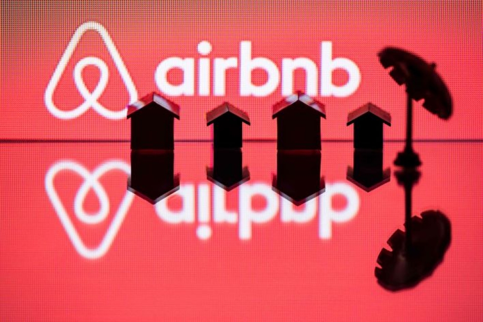 Euroopan komission mukaan Airbnb on parantanut ja selkeyttänyt tapaa, jolla se esittää majoitustarjontansa kuluttajille. LEHTIKUVA / AFP