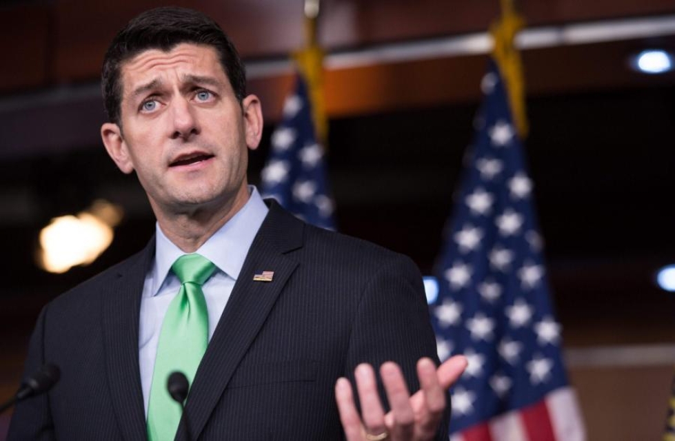 Yhdysvaltain kongressin republikaanien kärkipoliitikko Paul Ryan edellyttää, että Donald Trump paikkaa tulehtuneita välejään puolueeseen. LEHTIKUVA/AFP