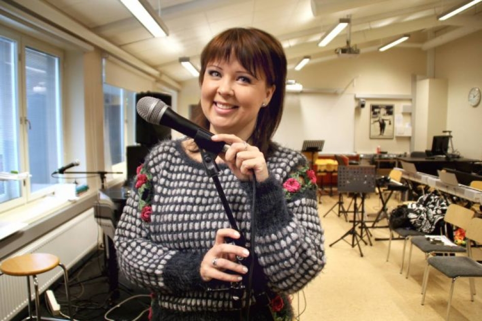 Muun muassa Anne Härkönen esiintyy Musiikkia kellon ympäri -teemapäivässä.