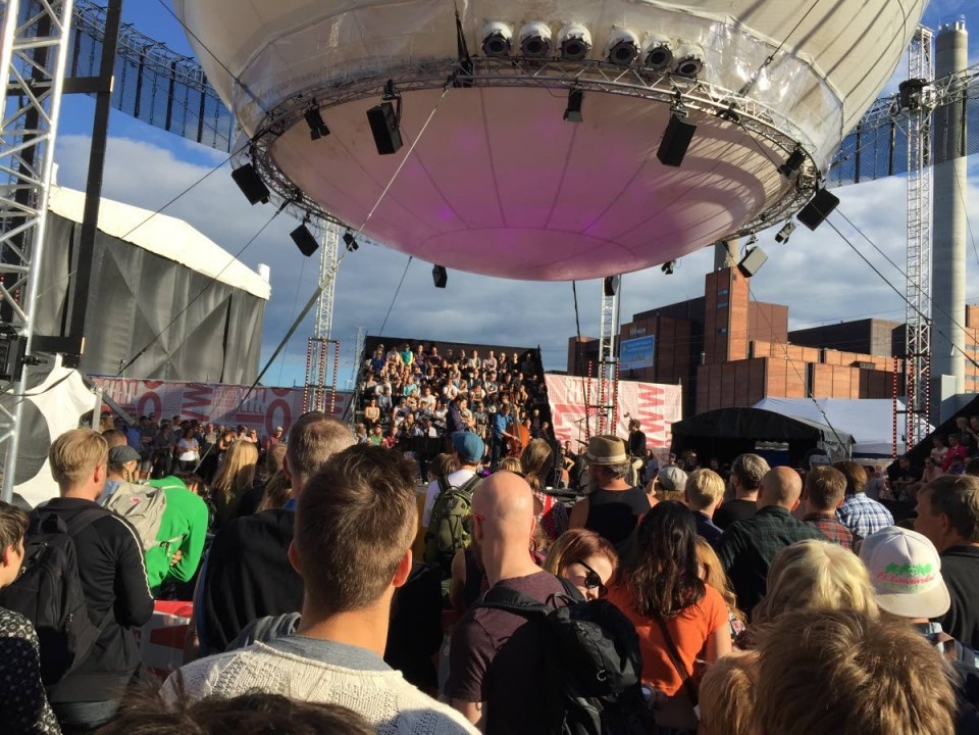 Bright Balloon 360 -lavan korkkasi Verneri Pohjola Quartet Flow Festival -tapahtumassa perjantaina.