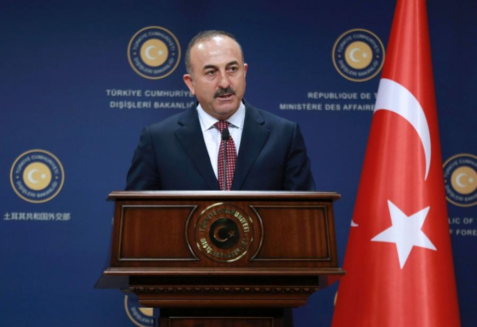 Turkin ulkoministeri Mevlut Cavusoglu vaatii EU:ta sallimaan turkkilaisille viisumivapaan matkustamisen. LEHTIKUVA/AFP