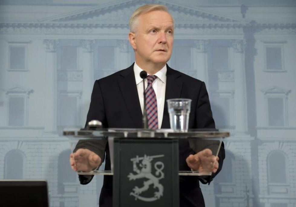 Rehn kertoo, että rahoitus sisällytetään lokakuussa annettavaan valtion lisämenoarvioon. Lehtikuva / Antti Aimo-Koivisto.