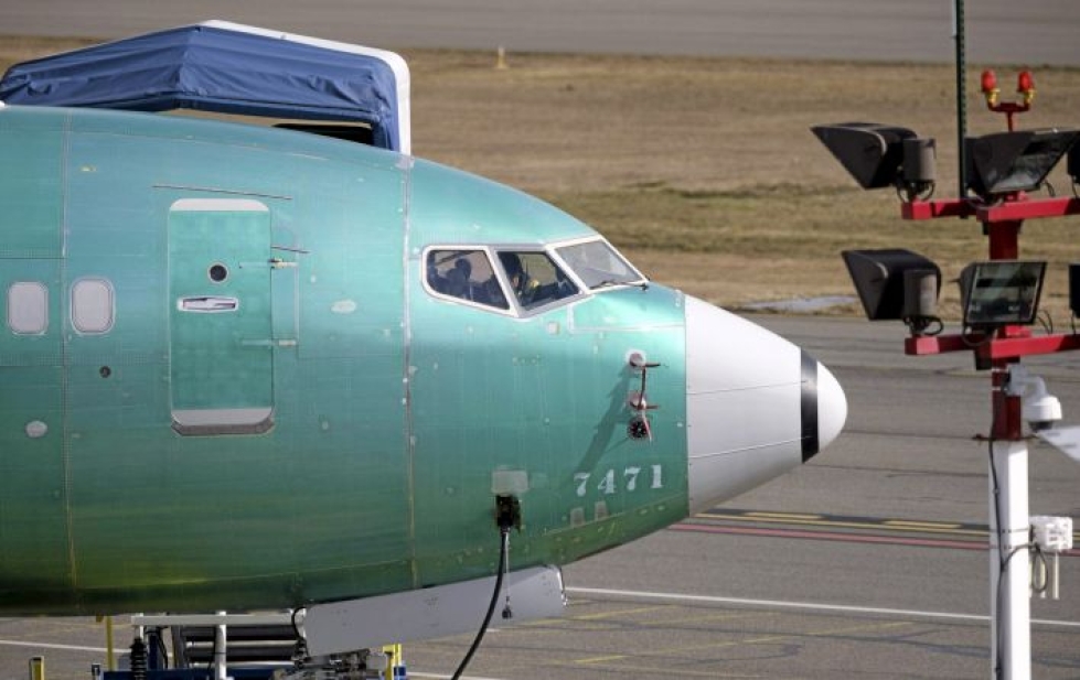 Yhdysvaltain ilmailuhallinto vaatii Boeingilta pikaisia parannuksia Etiopiassa pudonneeseen konemalliin.