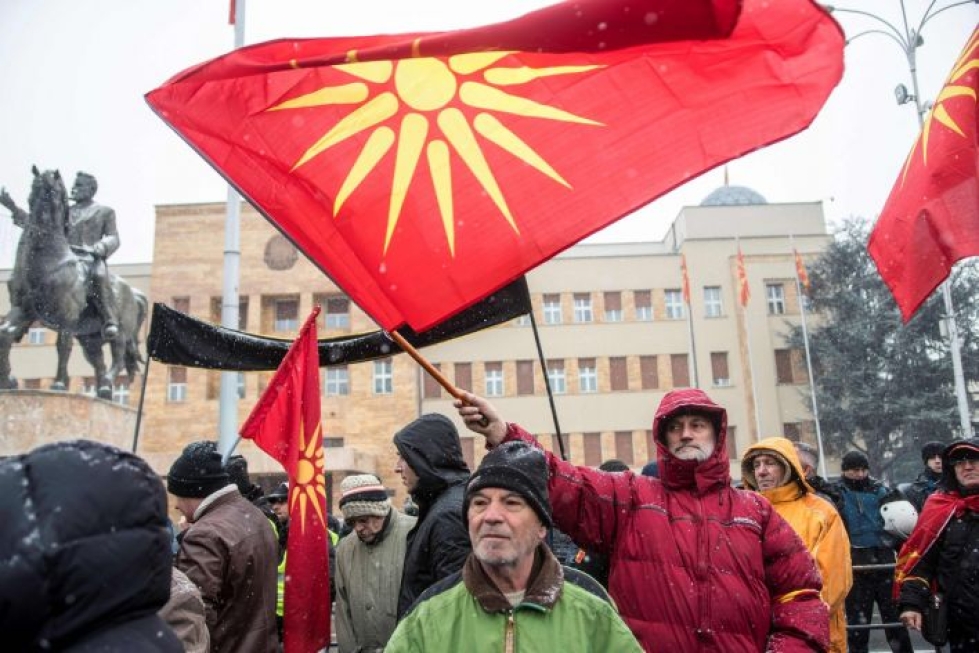 Nimenmuutosta vastustettiin keskiviikkona Skopjessa. LEHTIKUVA/AFP