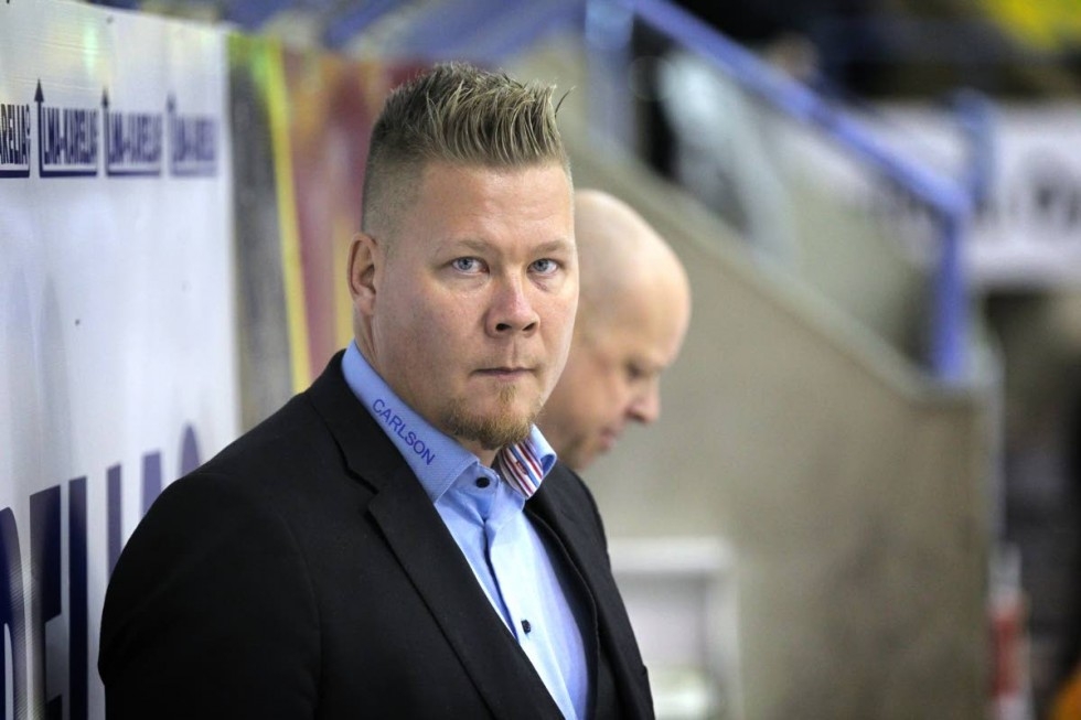 Jarno Pikkarainen erotettiin Mikkelin Jukureiden päävalmentajan tehtävistä tiistai-iltana.
