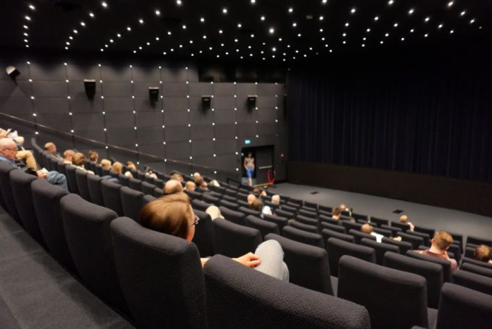 Suomalaisten elokuvateatterikäynnit putosivat tänä vuonna 54 prosenttia viime vuodesta, kertoo elokuva-alan yhdistysten keskusjärjestö Suomen Filmikamari. LEHTIKUVA / Teemu Salonen