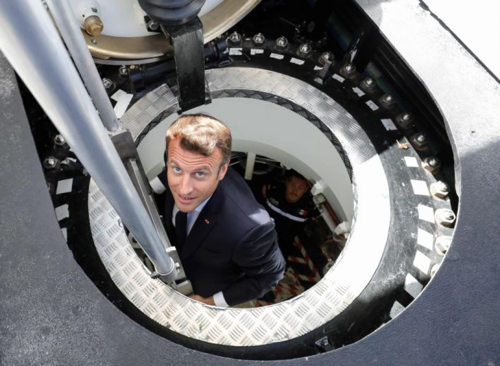 Presidentti Emmanuel Macron osallistui eilen uuden ranskalaisen ydinsukellusveneen vesillelaskuun Cherbourgissa Luoteis-Ranskassa. LEHTIKUVA/AFP