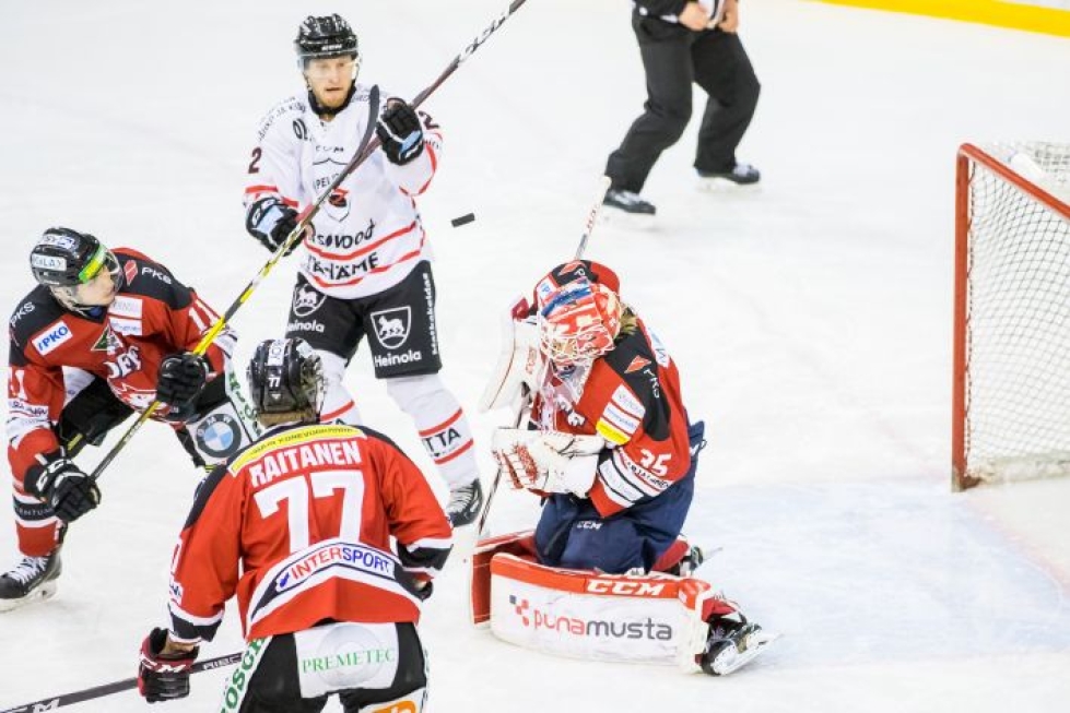 20-vuotias Niilo Halonen on pelannut Jokipoikien maalin suulla erinomaisesti läpi kauden.