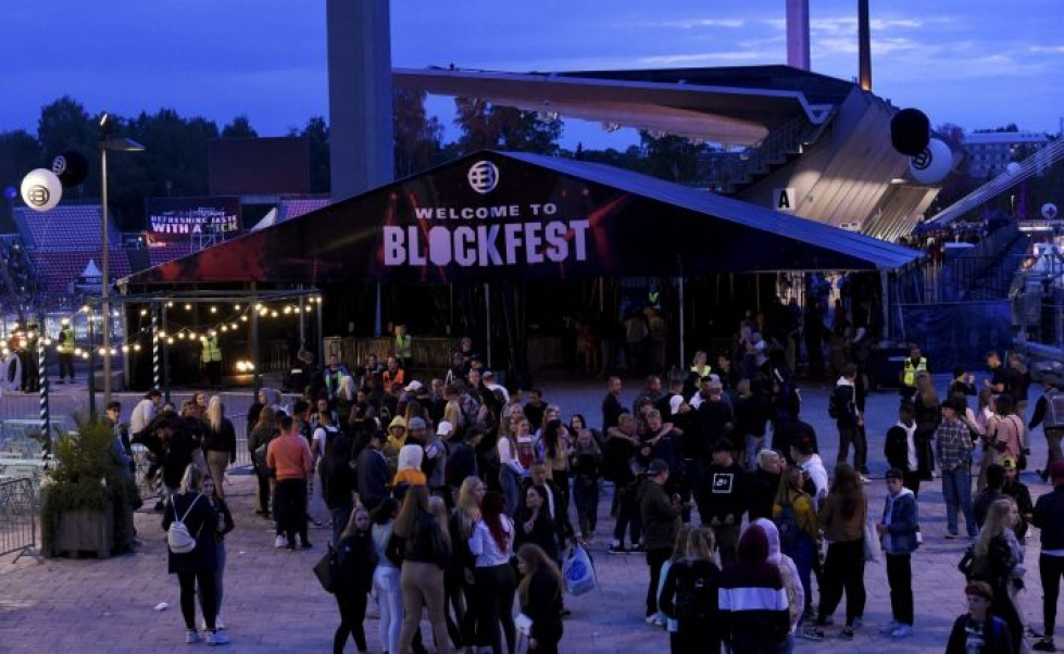 Suomen isot musiikkifestivaalit ilmoittivat yksi toisensa perään, että tämä kesä jää niiltä väliin. Jokunen kekkeri on kuitenkin pitänyt lipunmyynnin pyörimässä, niistä yksi on Tampereen hiphop-festari Blockfest. LEHTIKUVA / EMMI KORHONEN