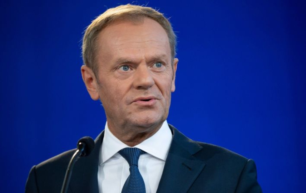 Tusk kertoi puolalaisille toimittajille Brysselissä, että teoriassa EU-johtajat voisivat hyväksyä sopimuksen Britannian kanssa huomenna. LEHTIKUVA/AFP