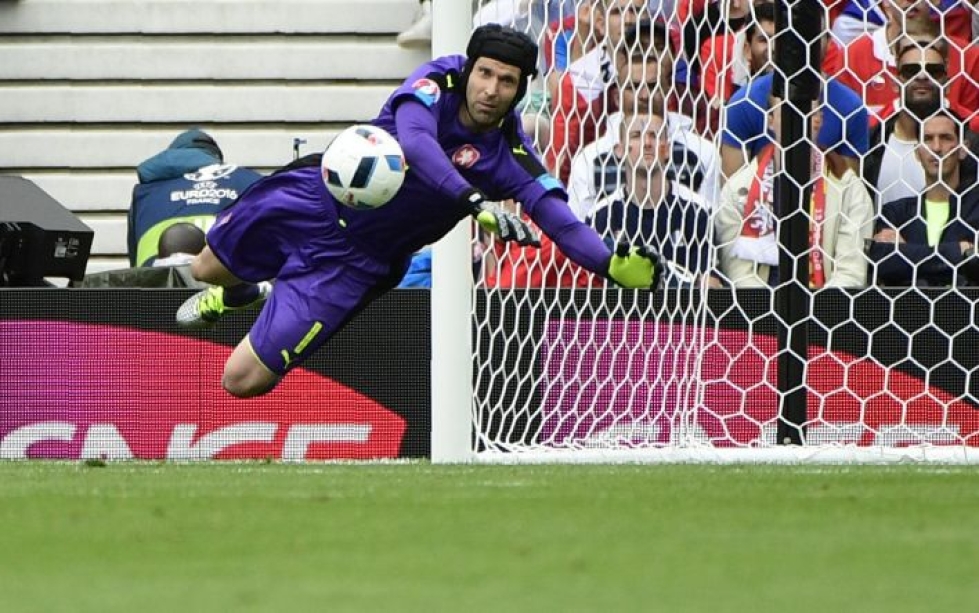 Petr Cech tuli Valioliigaan 2004 Chelsean riveihin ja siirtyi Arsenaliin 2015. LEHTIKUVA/AFP