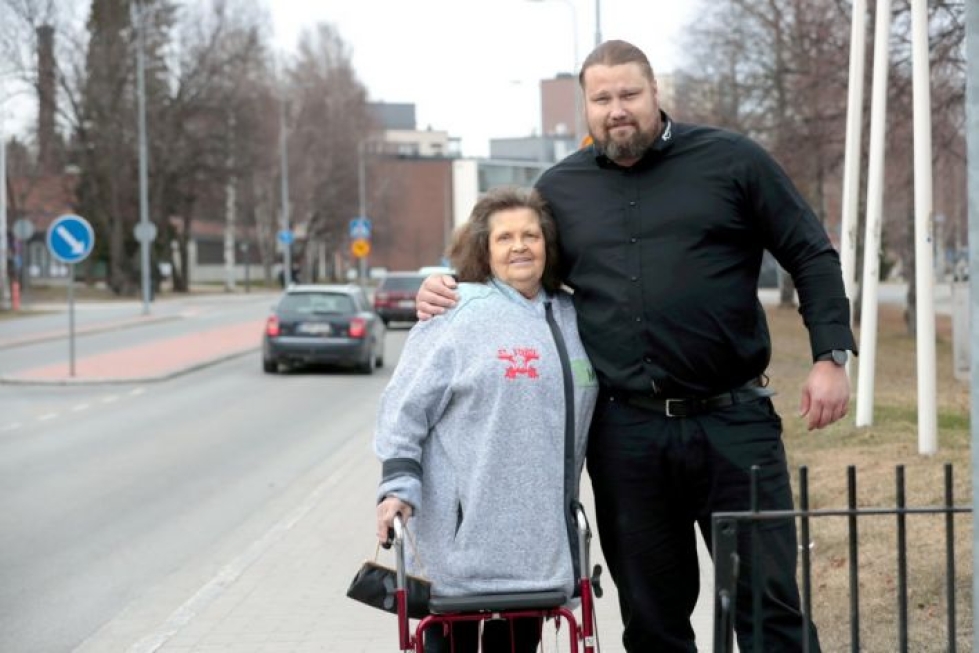Keskinäinen rakkaus on kestänyt vastoinkäymiset. Nyt Anita Suihko ja Mika Törrö voivat viettää äitienpäivää jälleen yhdessä.