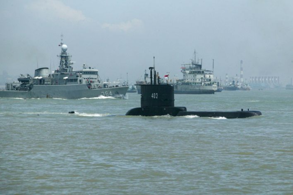 Yhdysvaltain asevoimat lähettää apua Indonesiassa kadonneen sukellusveneen etsintöihin. Kuvassa kateissa oleva sukellusvene kuvattuna aiemmin. LEHTIKUVA/AFP