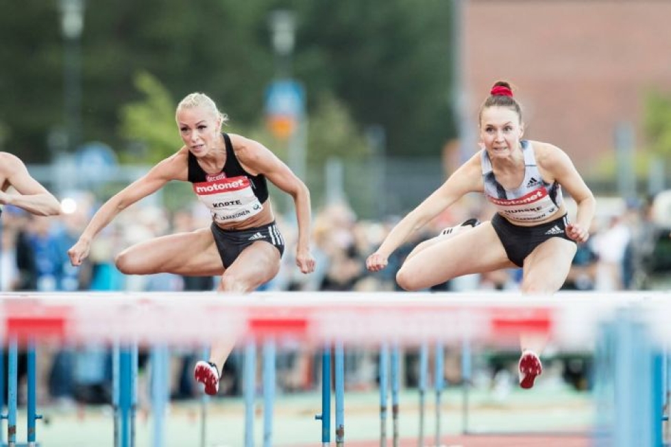 Pika-aiturit Annimari Korte ja Reetta Hurske vauhdissa Joensuun gp-kisoissa heinäkuussa 2019.