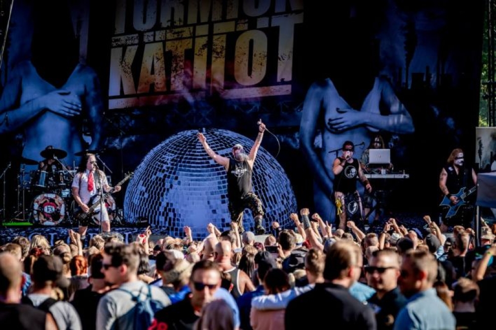 Rock in the City -festivaali keräsi runsaan yleisön Joensuuhun viikonloppuna. Festivaali oli määrä järjestää tulevana viikonloppuna myös Jyväskylässä, mutta se peruttiin.