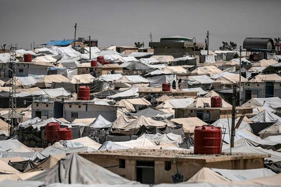 Olot al-Holin leirillä ovat vaikeat ja leiriä ylläpitävä Syyrian kurdihallinto on toivonut, että ainakin lapset haettaisiin sieltä pian pois. LEHTIKUVA / AFP