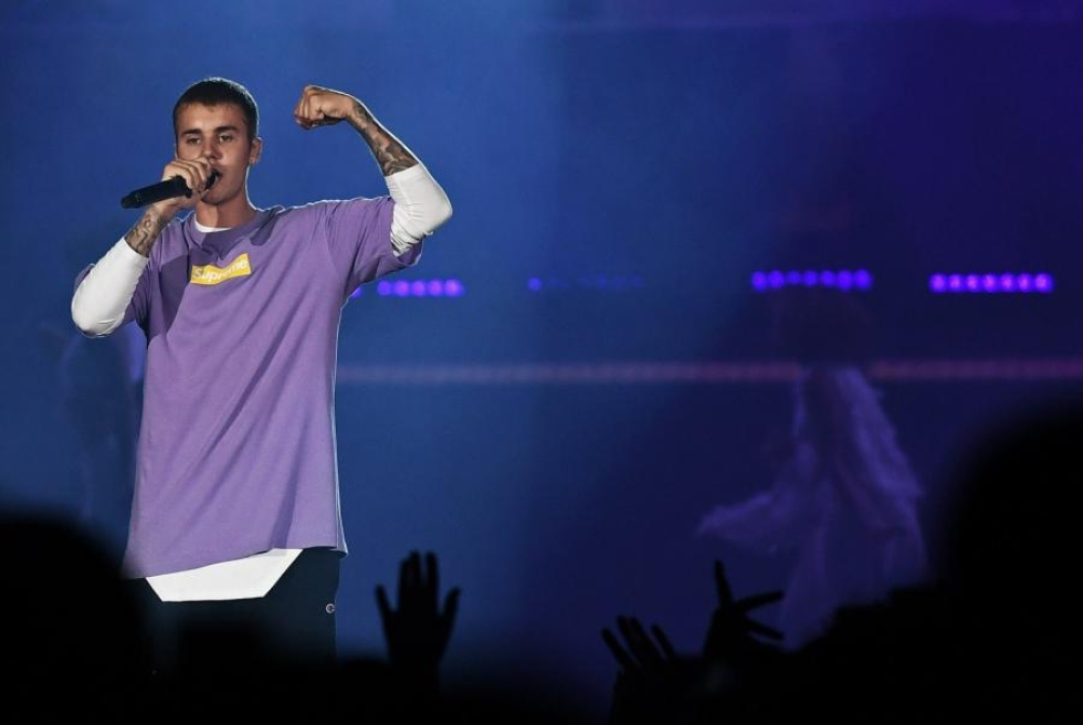 Justin Bieberin Sorry -kappale valittiin vuoden parhaaksi. LEHTIKUVA/AFP