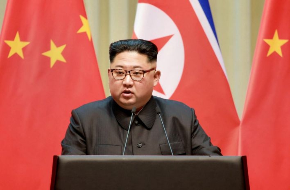 Kim Jong-unin mukaan virkamiehet ovat joutilaita ja vastuuttomia.