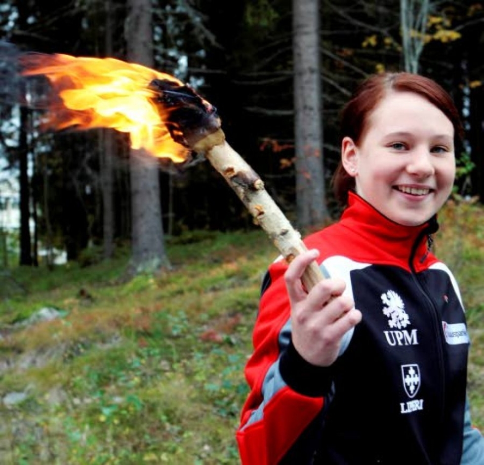 Liperiläinen Mirva Kokko kantaa huomenna olympiasoihtua Skotlannissa Glasgow´n lähistöllä.