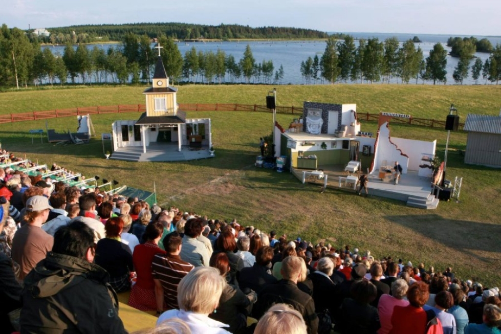 Aurinkorinteellä ensi kesänä esitettävän Albatrossi ja Heiskanen -musiikkinäytelmän pääosassa on Eppu Salminen.