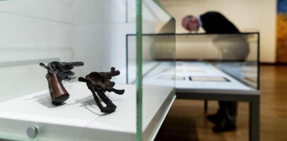 Ase kuuluu Van Gogh -museon näyttelyyn, joka käsittelee tunnetun taitelijan elämän viimeisiä vuosia. Lehtikuva/AFP.