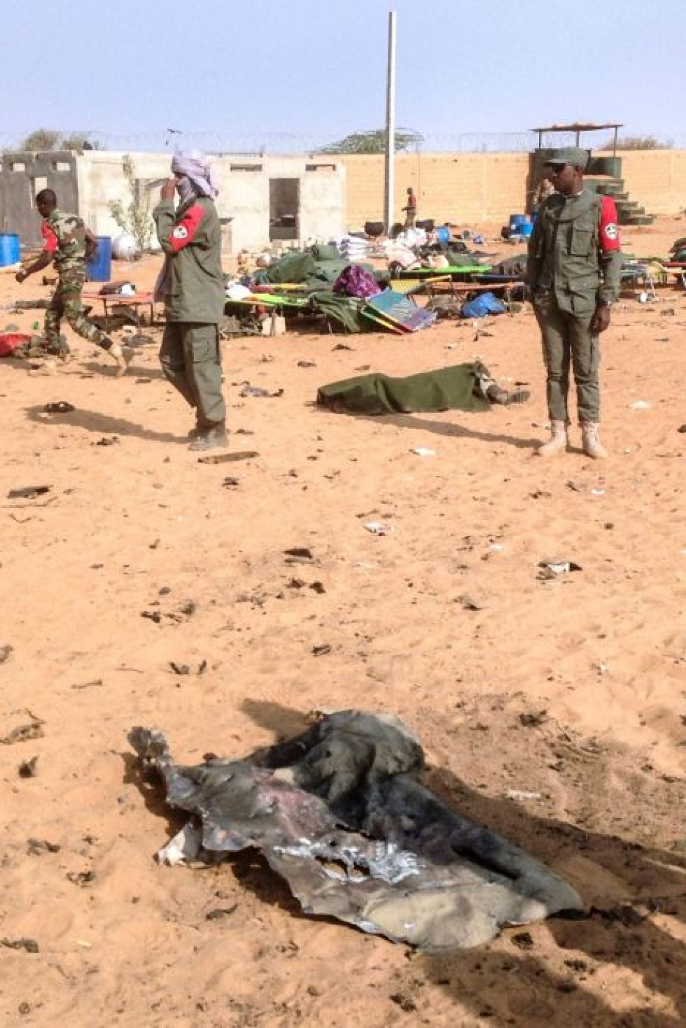 Ainakin 50 ihmistä sai surmansa iskussa entisten kapinallisten ja hallitusta tukevien joukkojen leirille Malissa. LEHTIKUVA/AFP