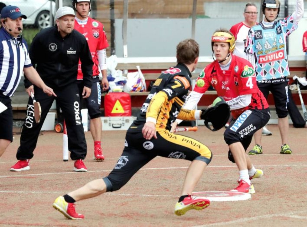 Hannes Pekkinen lyö Kiteen Pallon riveissä myös tulevina vuosina.