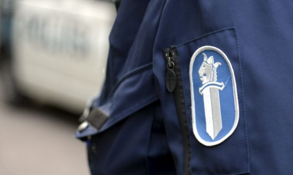 Oikeuden mukaan poliisimiehen toiminta oli omiaan vaarantamaan luottamuksen poliisille kuuluvien tehtävien asianmukaiseen hoitoon. LEHTIKUVA / Markku Ulander