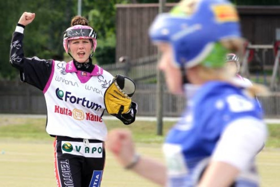 Susirajan Mailan tähtipelaaja Eeva Mäki-Maukola oli toisen välieräottelun ratkaisijoita