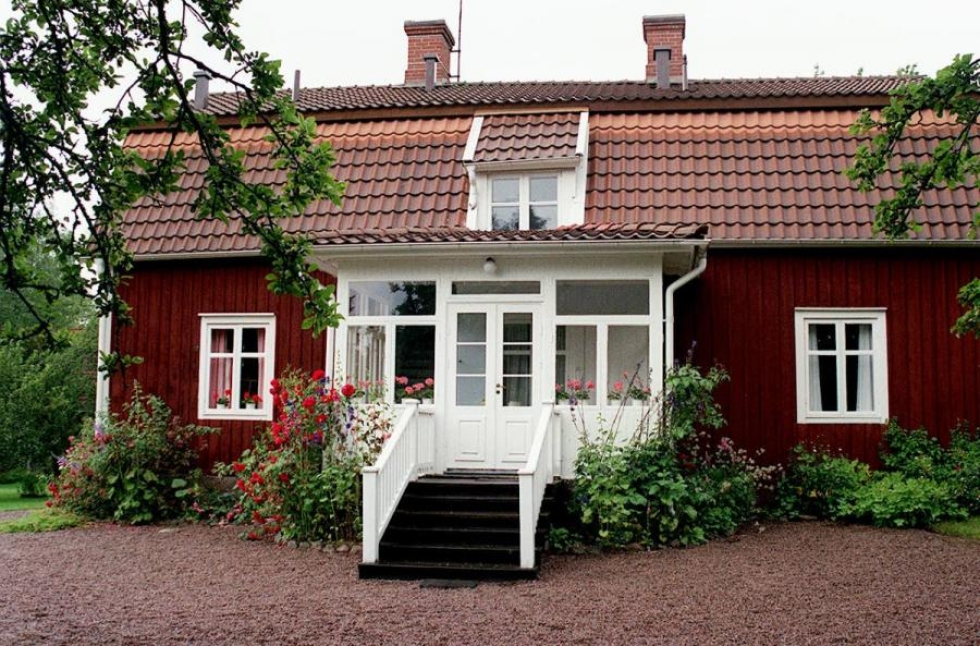 Kirjailija Astrid Lindgrenin koti eteläisen Ruotsin Vimmerbyssä.