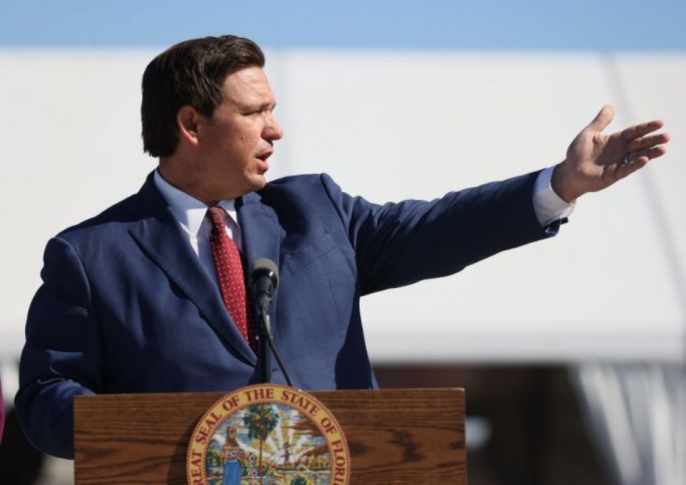 Floridan kuvernööriä Ron DeSantisia pidetään mahdollisena republikaanien presidenttiehdokkaana vuoden 2024 vaaleissa. LEHTIKUVA/AFP