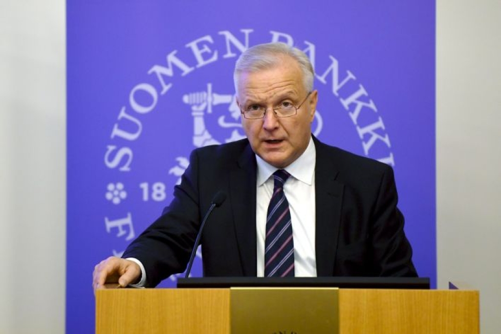 Suomen Pankin pääjohtajan Olli Rehnin mukaan pitkän aikavälin kestävyyttä on syytä vahvistaa myös rakenteellisten uudistusten avulla. LEHTIKUVA / ANTTI AIMO-KOIVISTO