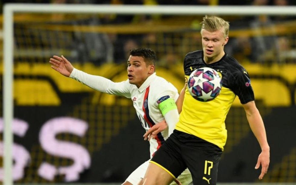 Borussia Dortmundin molemmat osumat viimeisteli norjalaiskomeetta Erling Braut Håland. LEHTIKUVA/AFP