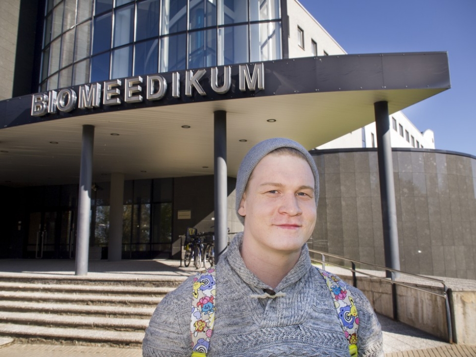 Mikko Lepaus, 25 opiskelee lääketieteitä Tarttossa.