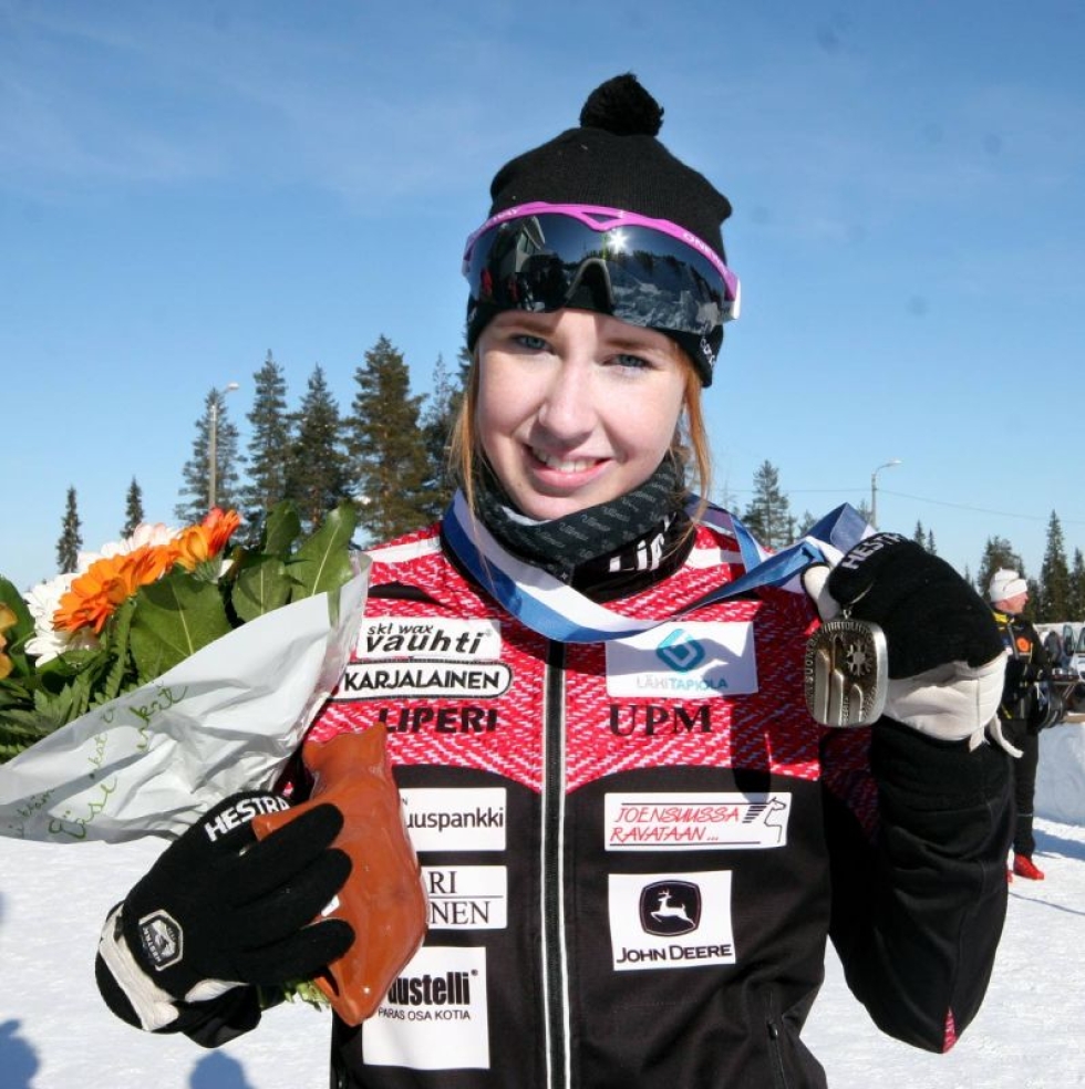 Krista Niiranen saavutti nuorten SM-hiihdoissa hopeaa sekä perinteisellä että vapaalla.